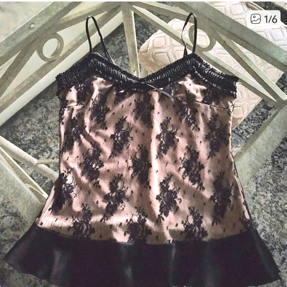 *PEEP STUDIO* Elegant Black and Beige Lace Camisole